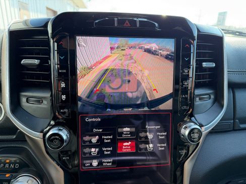 Used 2019 RAM 1500 Laramie image 13