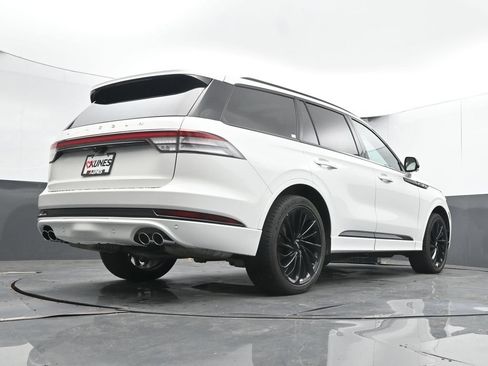 Used 2025 Lincoln Aviator Reserve w/ Luxury Package AWD/4WD image 40