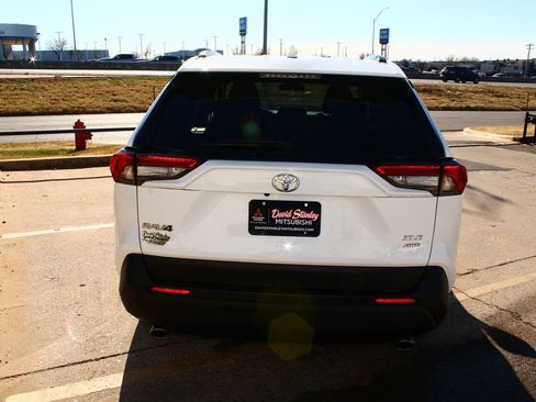 Used 2024 Toyota RAV4 XLE image 9