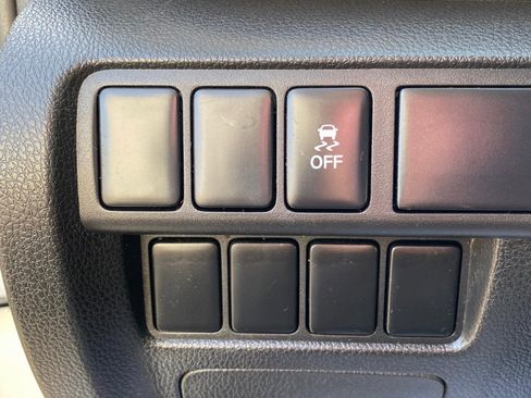 Used 2018 Mitsubishi Eclipse Cross SEL image 24