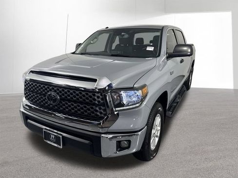 Used 2019 Toyota Tundra SR5 w/ SR5 Upgrade Package AWD/4WD image 24
