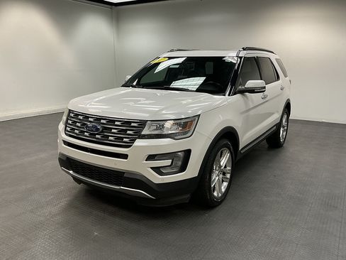 Used 2017 Ford Explorer Limited AWD/4WD image 1