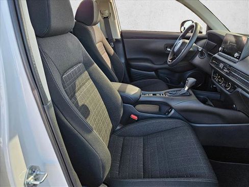 Used 2025 Honda HR-V LX image 22