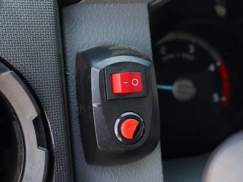 Used 2019 Ford F650 2WD Regular Cab Super Duty image 25