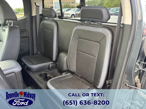 Used 2017 Chevrolet Colorado Z71 AWD/4WD image 28