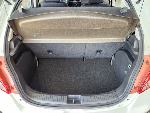 Used 2012 MAZDA MAZDA2 Sport FWD image 10