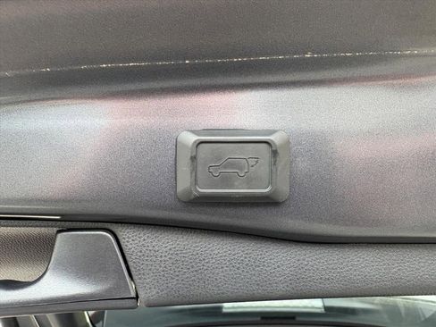 Used 2023 Toyota RAV4 XLE w/ Convenience Package image 22