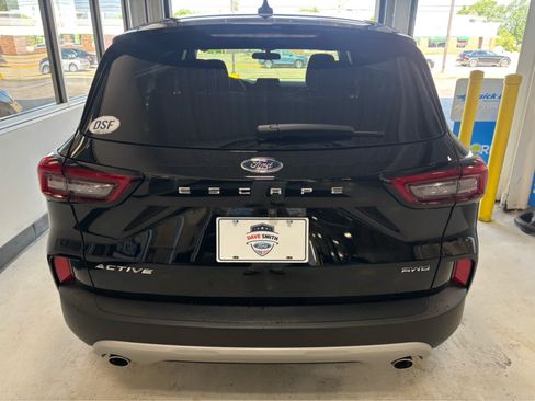 Certified 2024 Ford Escape Active AWD/4WD image 7