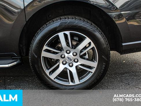 Used 2023 Ford Expedition Max Limited image 16