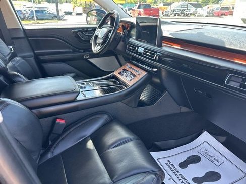 Used 2020 Lincoln Aviator Reserve w/ Equipment Group 201A image 14