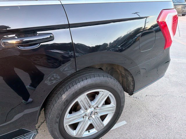 Used 2019 Ford Expedition XLT w/ Equipment Group 202A RWD image 6