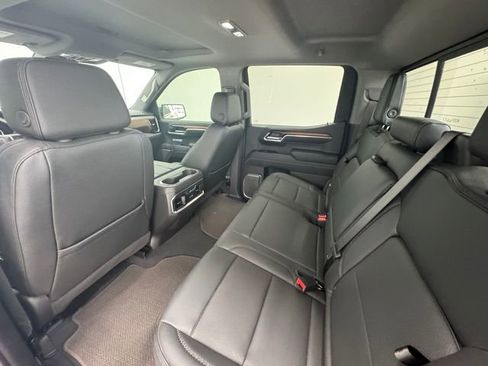Used 2025 GMC Sierra 1500 Denali w/ Denali Reserve Package AWD/4WD image 41