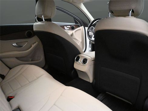 Used 2020 Mercedes-Benz C 300 4MATIC Sedan image 21