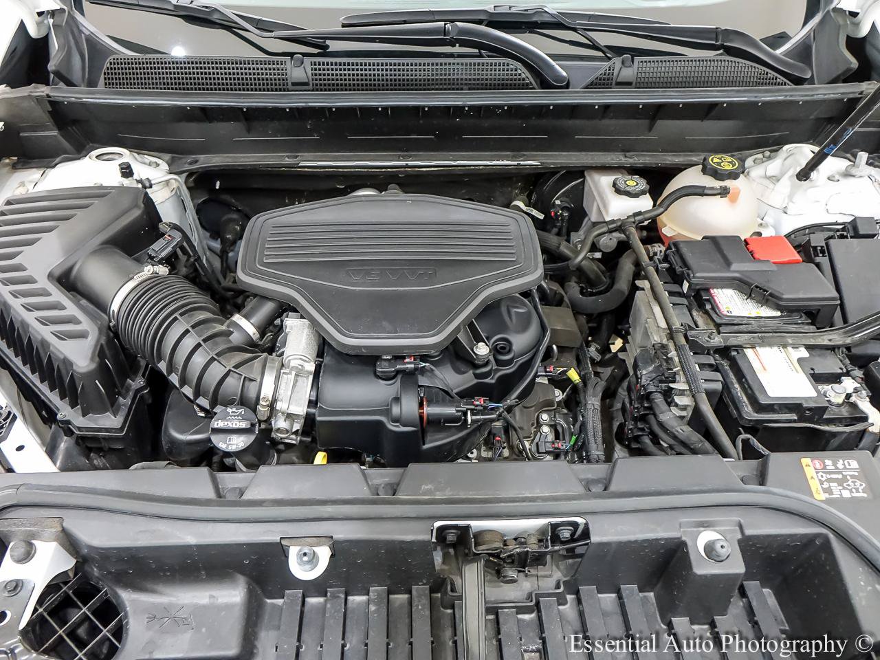 Used 2023 GMC Acadia SLT FWD image 35