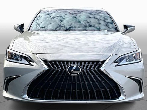 Used 2023 Lexus ES 350 image 3