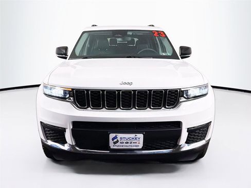 Used 2023 Jeep Grand Cherokee L Limited image 2