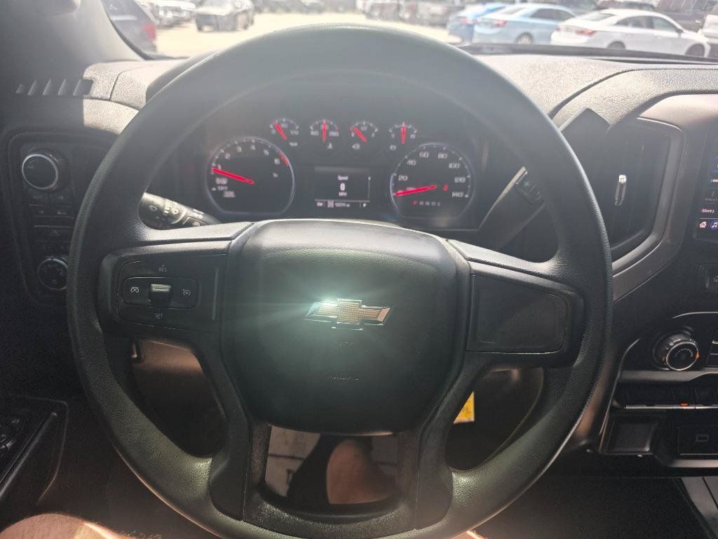 Used 2020 Chevrolet Silverado 1500 Custom w/ Custom Convenience Package AWD/4WD image 14