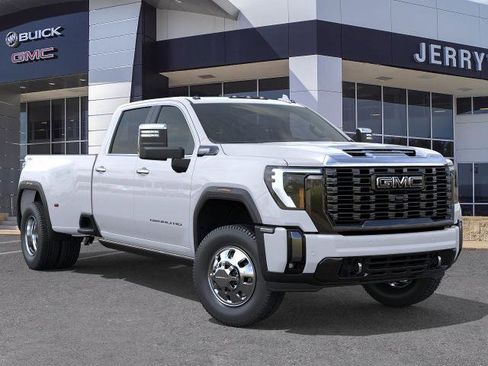 New 2026 GMC Sierra 3500 Denali Ultimate image 31