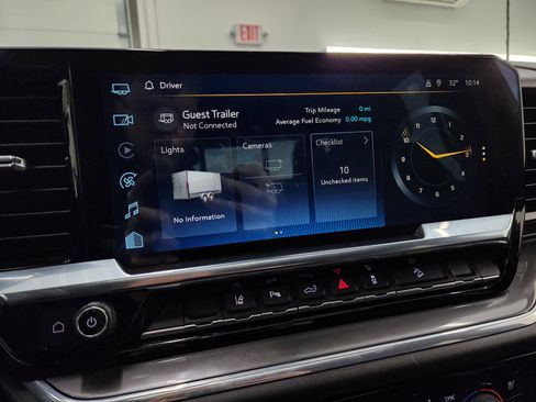 Used 2024 Chevrolet Silverado 3500 High Country w/ High Country Premium Package image 54