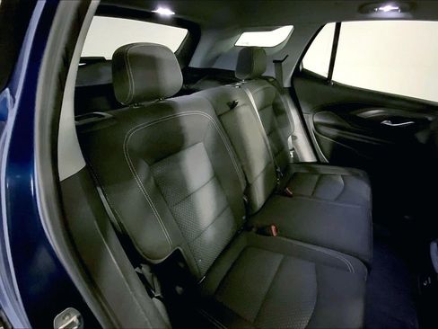 Used 2022 GMC Terrain SLE FWD image 23
