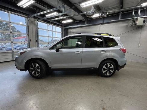 Used 2017 Subaru Forester 2.5i Premium w/ Protection Package #1 image 2