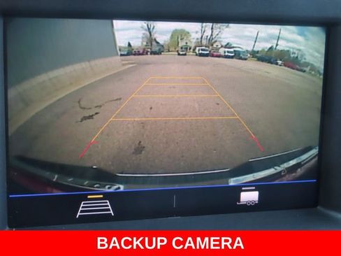 Used 2020 GMC Canyon 4x4 Extended Cab w/ Convenience Package image 4