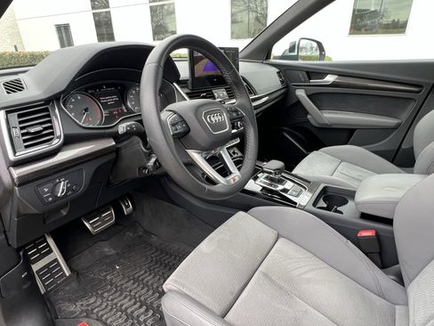 Certified 2024 Audi SQ5 Premium w/ 21" Wheel Package image 17