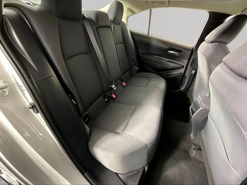 Used 2021 Toyota Corolla LE FWD image 25