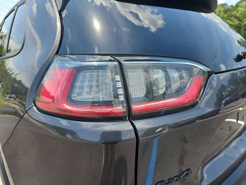 Used 2023 Jeep Cherokee Altitude Lux AWD/4WD image 33