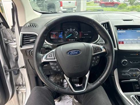 Used 2016 Ford Edge SEL w/ Equipment Group 201A AWD/4WD image 17
