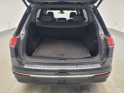 Used 2020 Volkswagen Tiguan SEL Premium R-Line AWD/4WD image 29