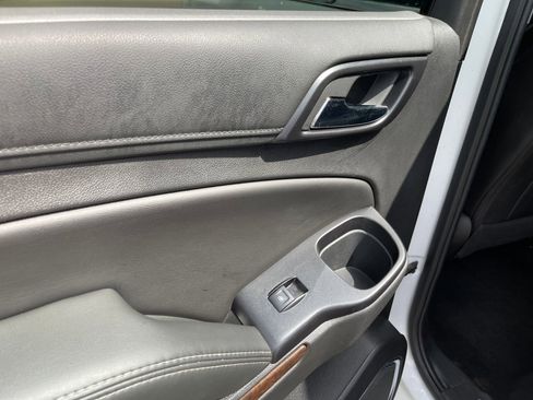 Used 2018 Chevrolet Tahoe LT image 21