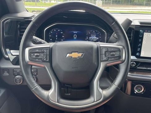 Used 2024 Chevrolet Silverado 1500 LT AWD/4WD image 23