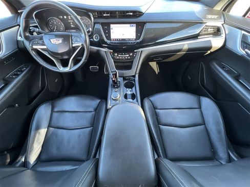 Used 2022 Cadillac XT6 Sport w/ Technology Package image 16