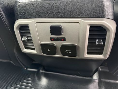 Used 2020 Ford F150 Lariat w/ Equipment Group 502A Luxury AWD/4WD image 12