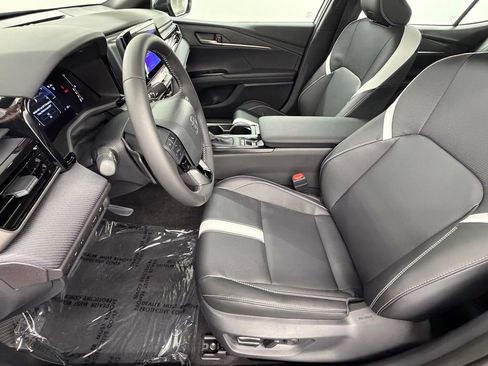 Used 2026 Toyota Camry SE FWD image 22