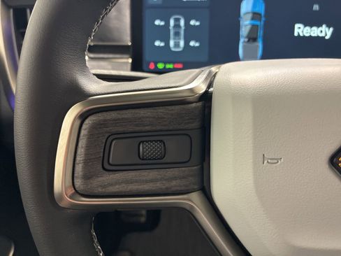 Used 2022 Rivian R1T Adventure image 17