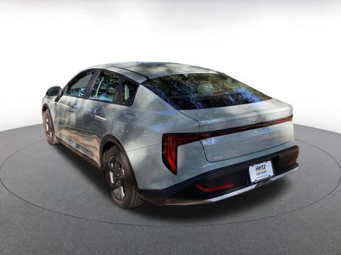 Used 2025 Kia K4 LXS image 5