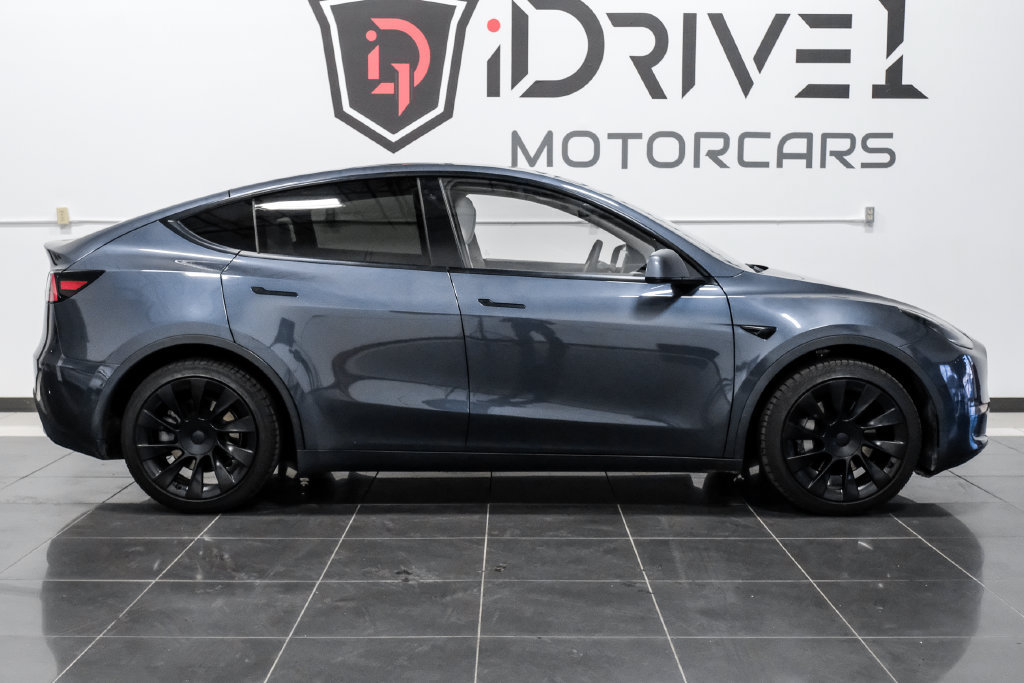 Used 2021 Tesla Model Y Long Range AWD/4WD image 10