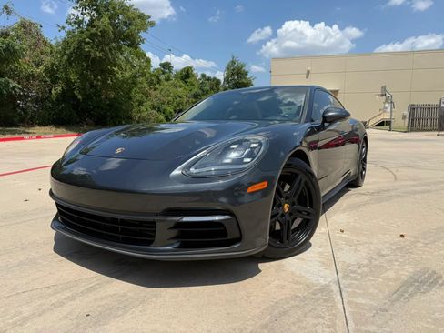 Used 2018 Porsche Panamera 4 AWD/4WD image 1