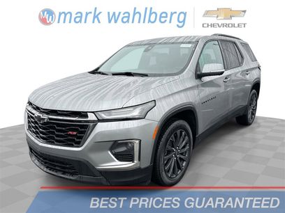 Used 2023 Chevrolet Traverse RS