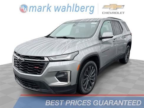 Used 2023 Chevrolet Traverse RS image 1