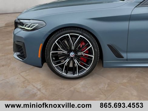 Used 2023 BMW M550i xDrive w/ Executive Package AWD/4WD image 9