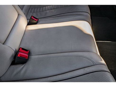 Used 2018 Mercedes-Benz S 560 4MATIC Sedan image 29