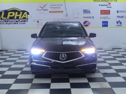 Used 2018 Acura TLX FWD image 2