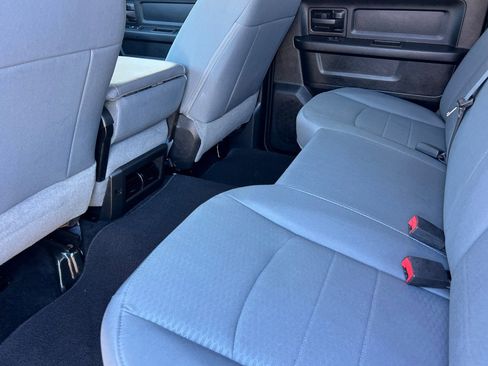 Used 2015 RAM 2500 Tradesman w/ Chrome Appearance Group image 12