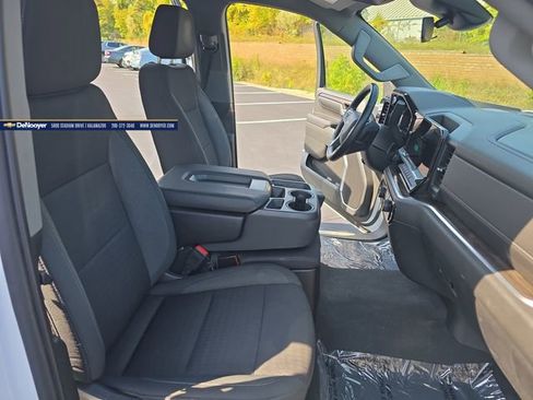 Used 2023 Chevrolet Silverado 1500 LT image 10