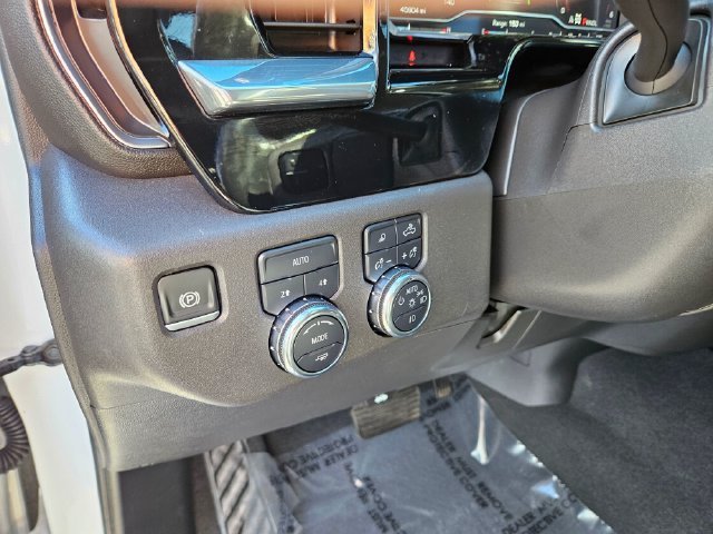 Used 2025 GMC Sierra 1500 SLT AWD/4WD image 27