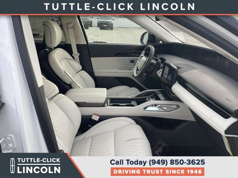 New 2026 Lincoln Nautilus Black Label w/ Jet Appearance Package image 16