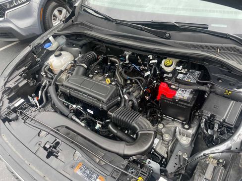 Used 2025 Ford Escape ST-Line image 25